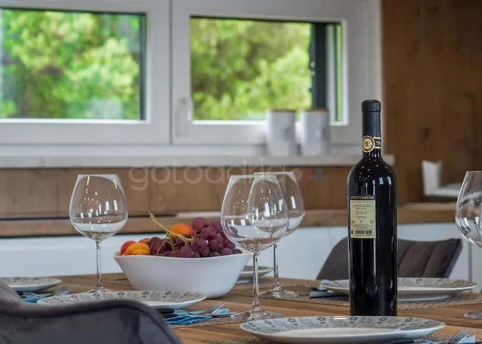 Seashell - Luxury Seaview Apartament Makarska